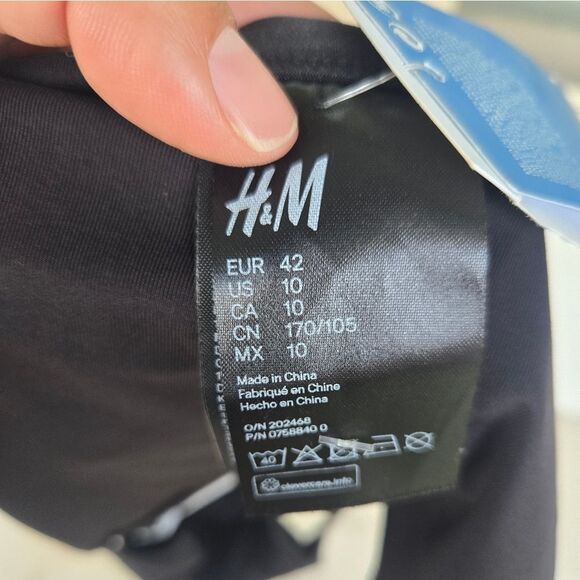 H&M Black Bikini Bottom NWT Sz 10 Classic Hipster Style - Picture 6 of 6